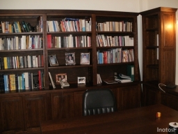 Μασίφ βιβλιοθήκη από δρύς